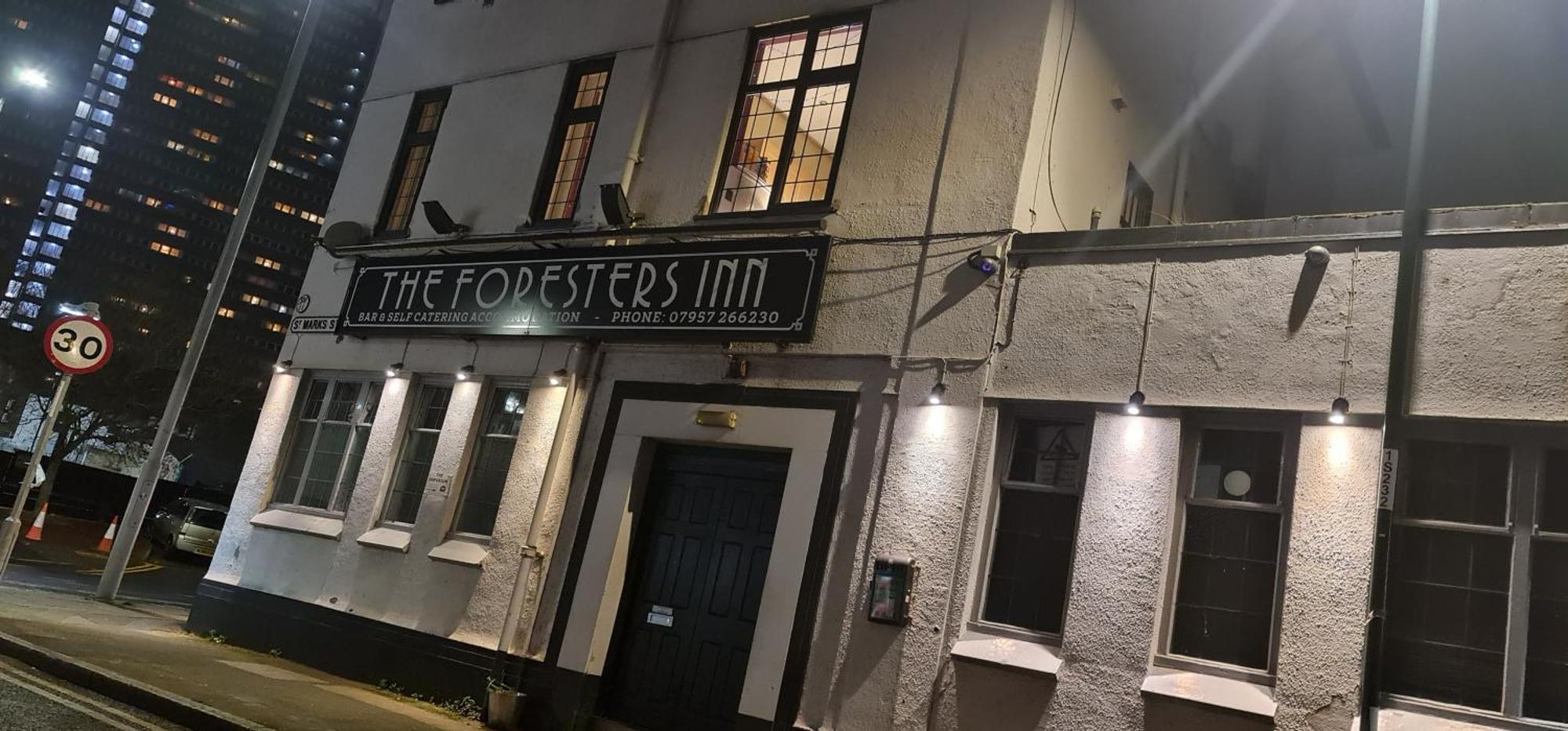 Foresters Inn Contractors Own Apartment - City Centre By Victoria Centre Shopping Centre - Your Own 7 Double Bedrooms Private Apartment With 3 Bathrooms And Snooker Room - Full Kitchen - Outdoor Parking For Cars Or Vans At Five Pounds A Day Nottingham Exteriér fotografie